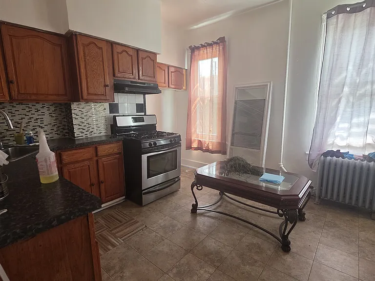846 E 220th St #2 — Photo 3