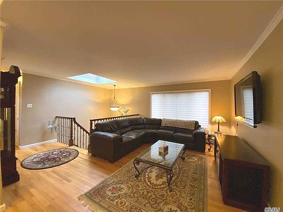 4th image of 333 Erlanger Blvd