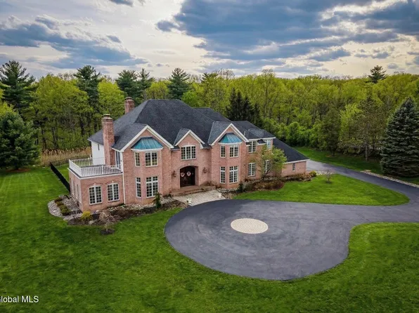 9 Sage Estate, Menands, NY 12204