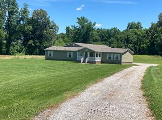 808 Lawrence St, Livermore, KY 42352