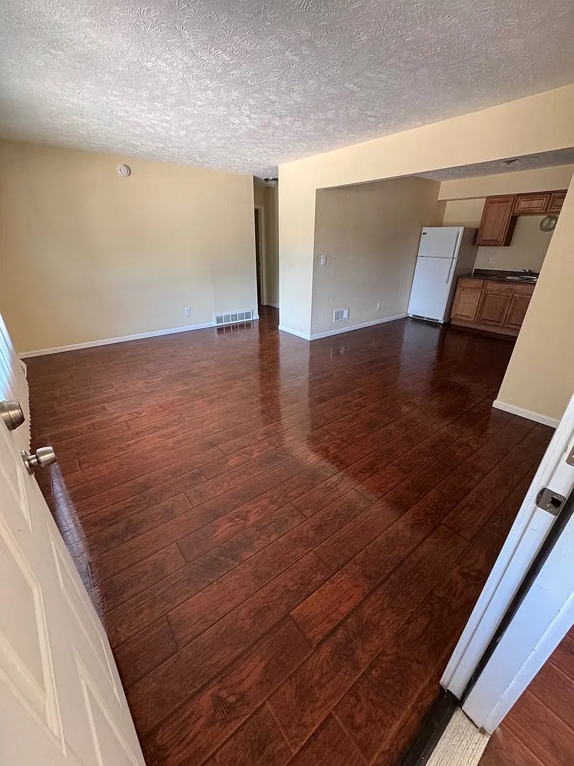 1707 School St — Photo 3