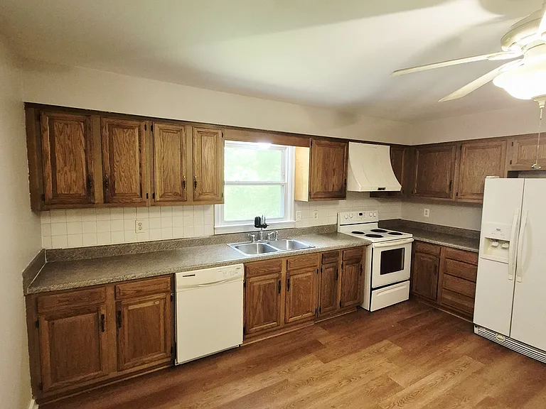 3041 Clintwood Rd — Photo 9