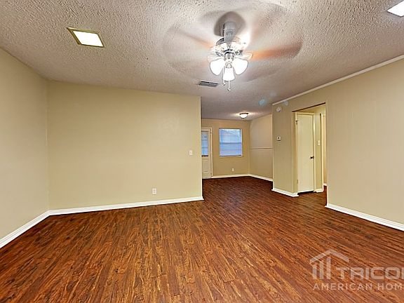 3rd image of 6612 Andora Ave