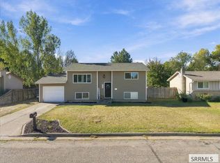 3360 E Circle South Dr, Ammon, ID 83406