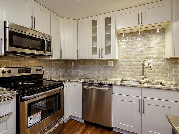 3rd image of 15 Thompson Dr APT 7