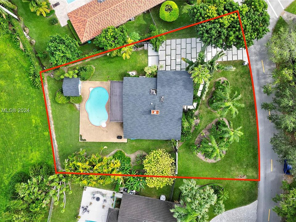 1st image of 12801 S Calusa Club Dr