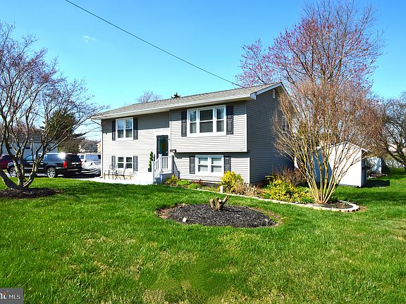 2nd image of 505A New St #A