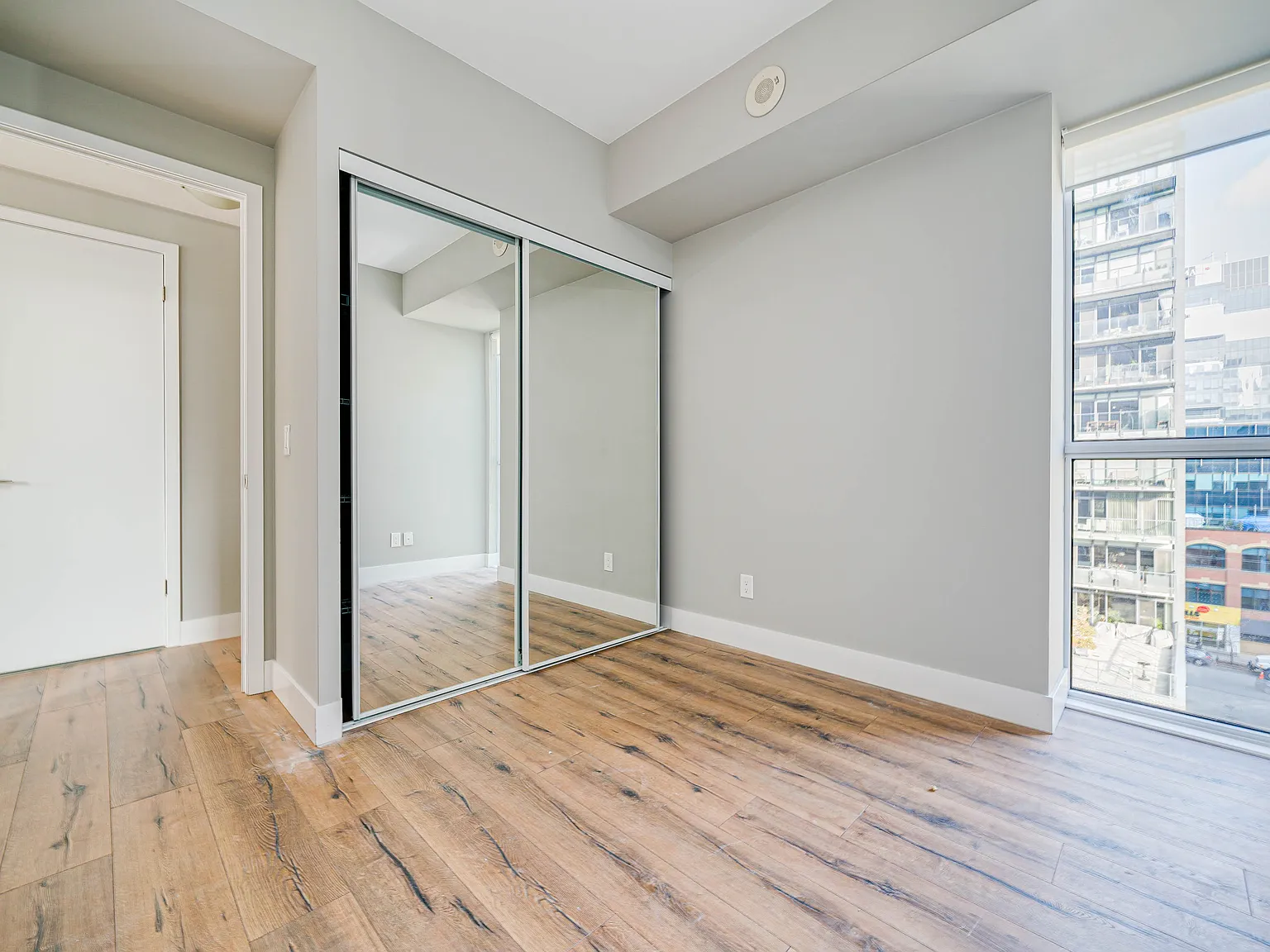 25 Selby St. Toronto — Photo 4