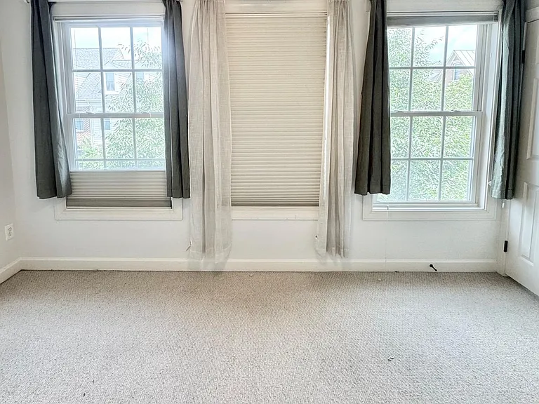 5228 Harold Secord St — Photo 28