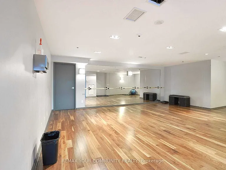 231 Fort York Blvd #1511 — Photo 13