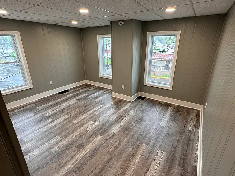 350 W Main St — Photo 9