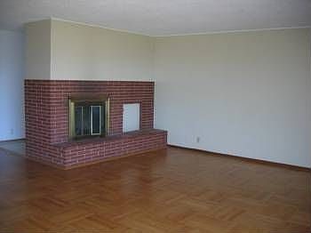 5th image of 853 Skyline Dr