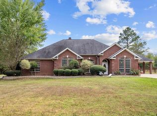 2101 San Antonio Rd, Crockett, TX 75835