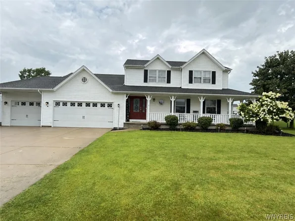 5220 Kennedy Cres, Sanborn, NY 14132