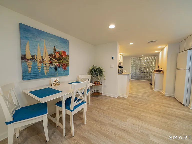 133 Linden Ave #B — Photo 4