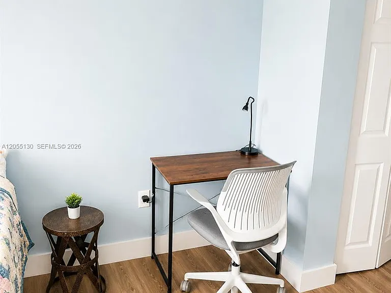215 SW 42nd Ave #710 — Photo 13