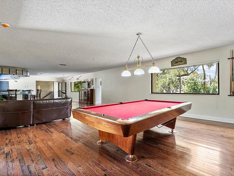 1240 SW 14th Ave — Photo 43