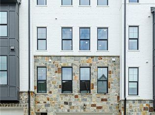 2054 Lanier Grv, Alpharetta, GA 30009