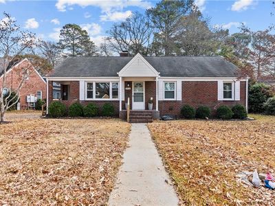 8820 Commodore Dr, Norfolk, VA, 23503