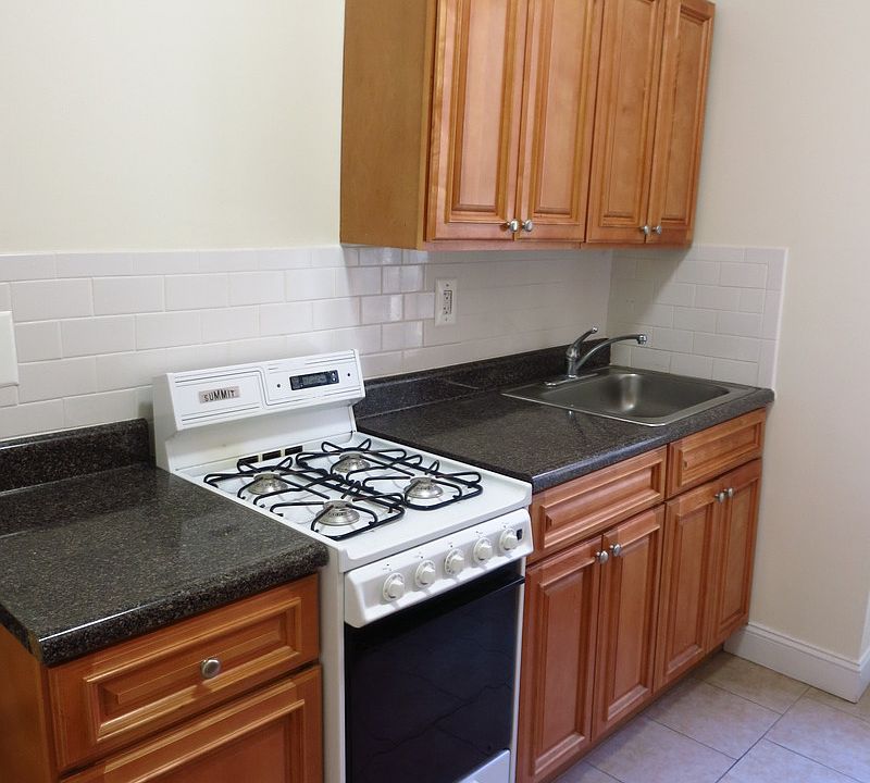 1st image of 515 E 78th St APT 4B