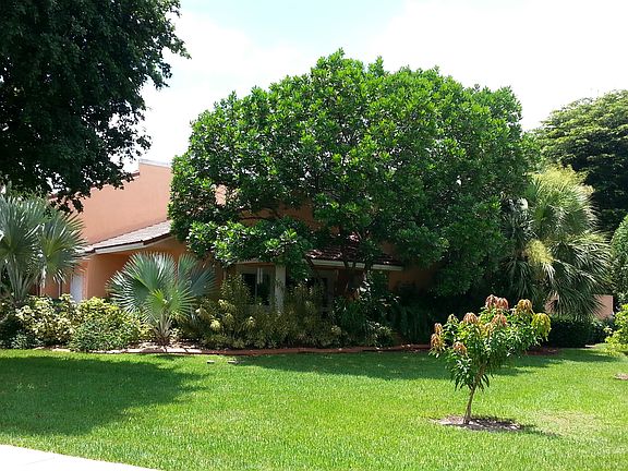 2nd image of 10249 NW 52nd Ter