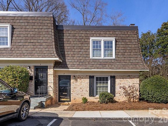 3rd image of 3500 Colony Rd APT J