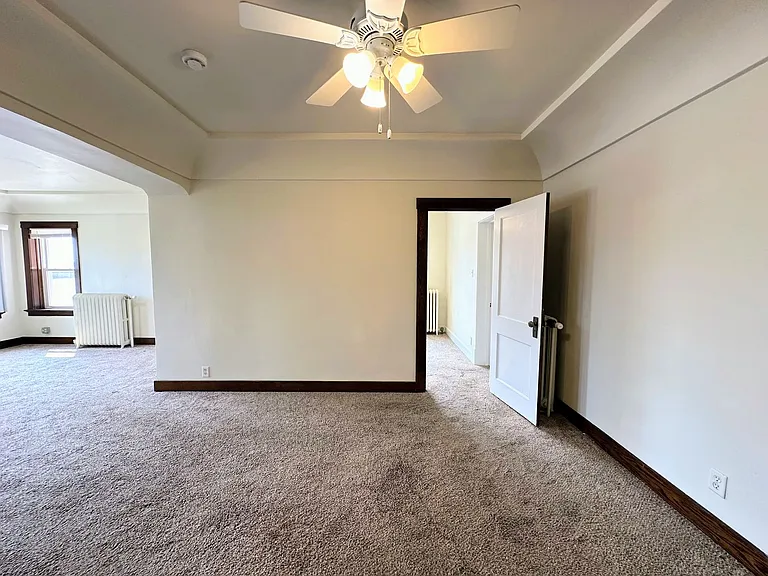 812 State St — Photo 8