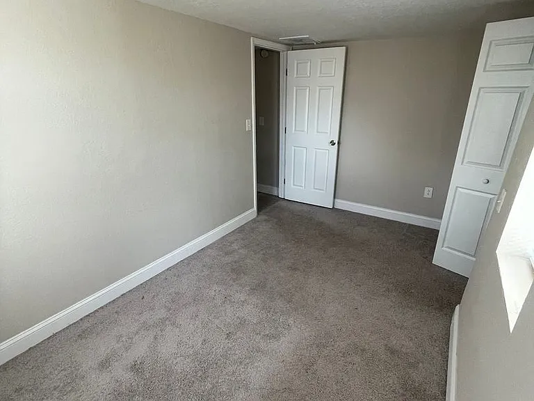 1109 Blanche B Littlejohn Trl — Photo 17