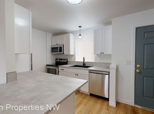 857 SW 134th St #A2, Seattle, WA 98146