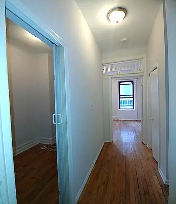 Rented by Moss Realty Company | media 2