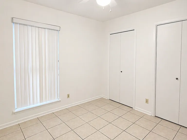 2806 Greystone Dr — Photo 8