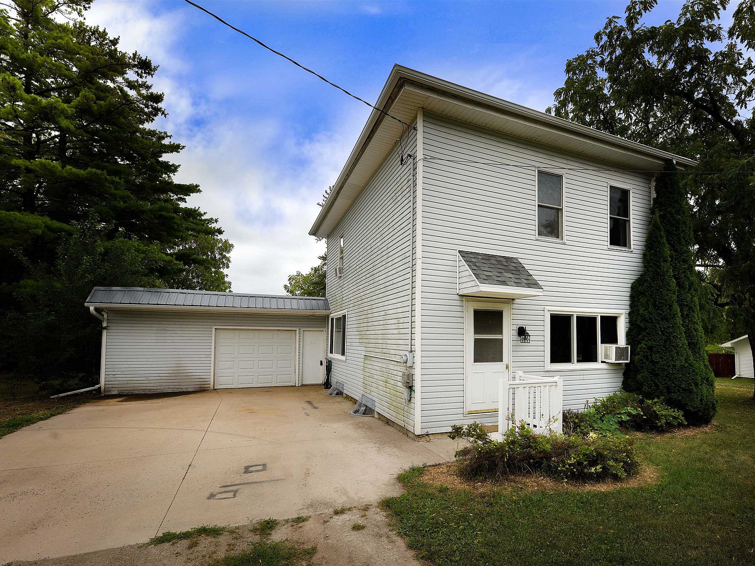 1330 S ster Ave, Omro, WI 54963 MLS 50280934 Zillow