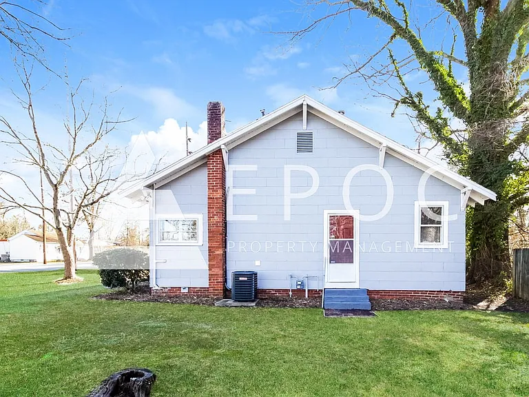 707 E Dayton Ave — Photo 14