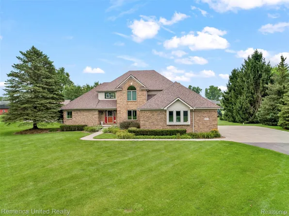 7650 Five Mile Rd, Northville, MI 48168