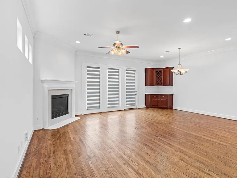 3006 McCulloch Cir — Photo 4