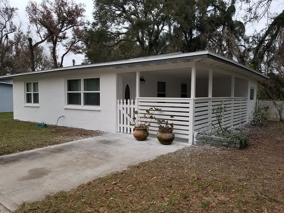 1st image of 120 Palm Dr