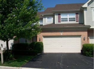 2207 Grove Ct, Naperville, IL 60563