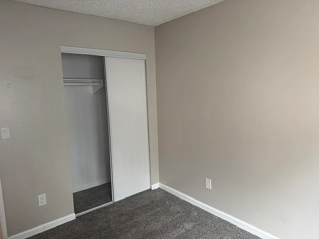 Moss Garden Apartments — Photo 52