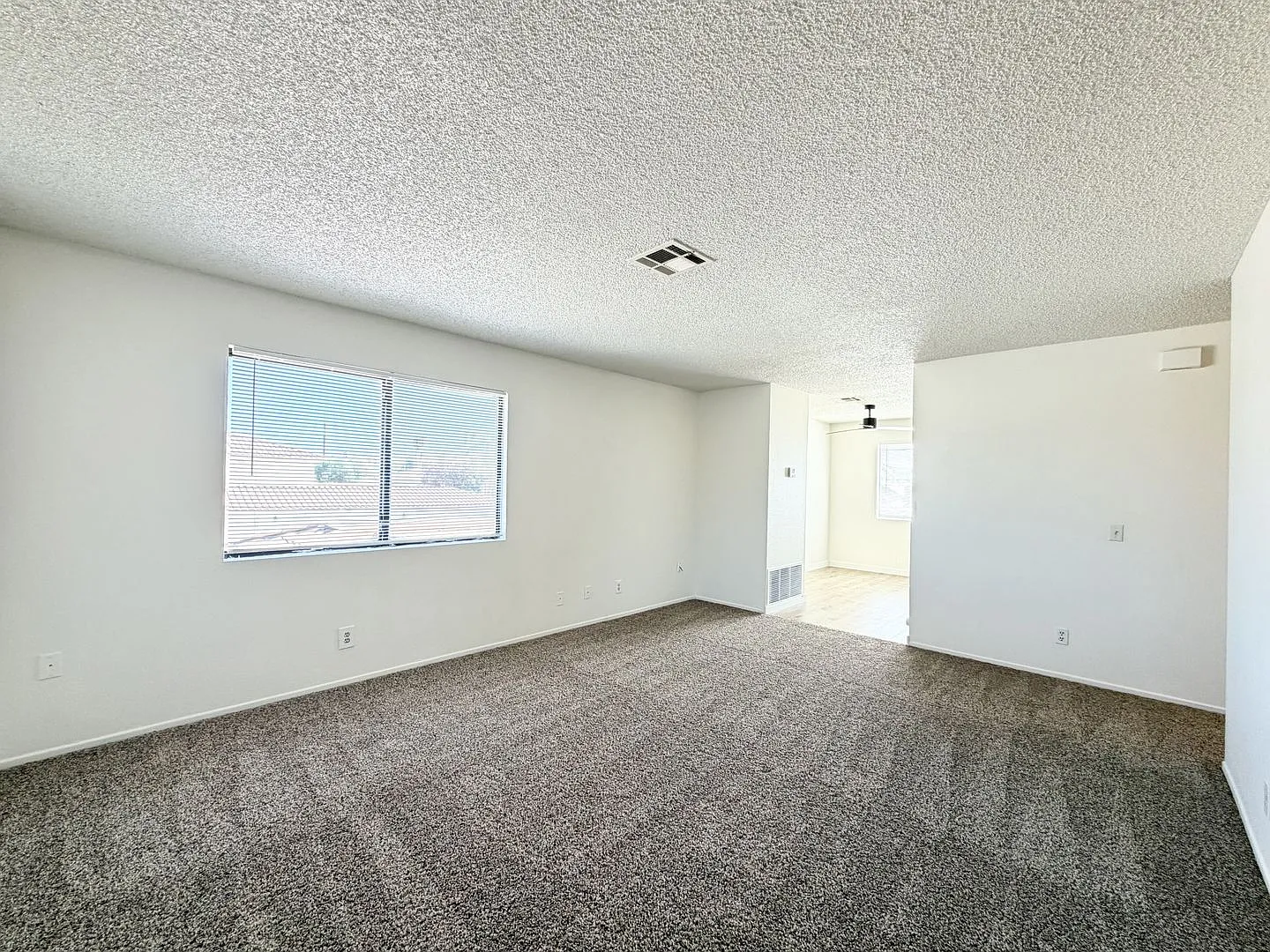 Available Now!! 3 Bedroom 2 Bathroom Upper Level Unit In Cathedral City! — Photo 3