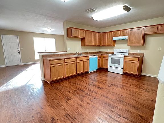 2nd image of 10626 Pine Landing Dr #B