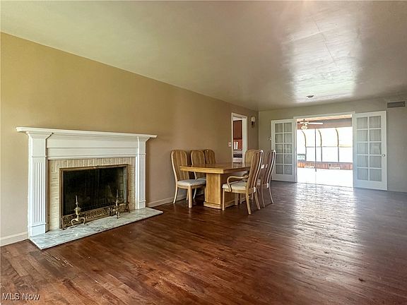 2nd image of 1357 Kearney St