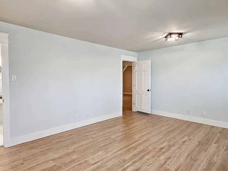4033 Lucerne Dr SE — Photo 43