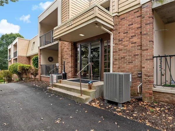 553 Sloop Rd APT 37, Pittsburgh, PA 15237