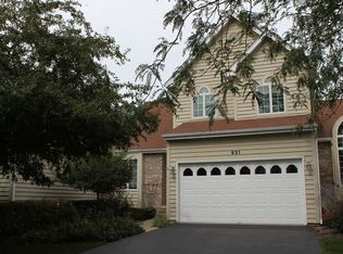 931 Gosselin Cir, Batavia, IL 60510