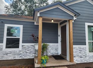 221 W Cross St, Mount Pleasant, TX 75455