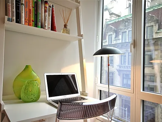 Rented by New York Residence | media 29