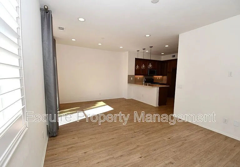 433 Castiano St — Photo 18