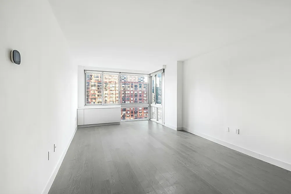 101 West End Avenue — Photo 1