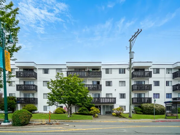 1160 Esquimalt Rd #307, Esquimalt, BC V9A 3N8