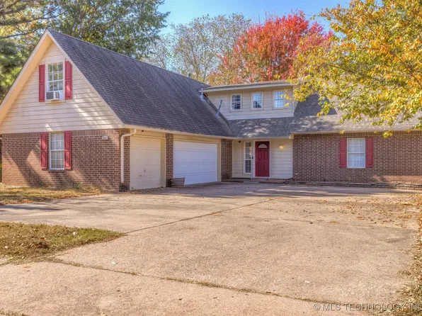5004 S Narcissus Ave, Broken Arrow, OK 74011